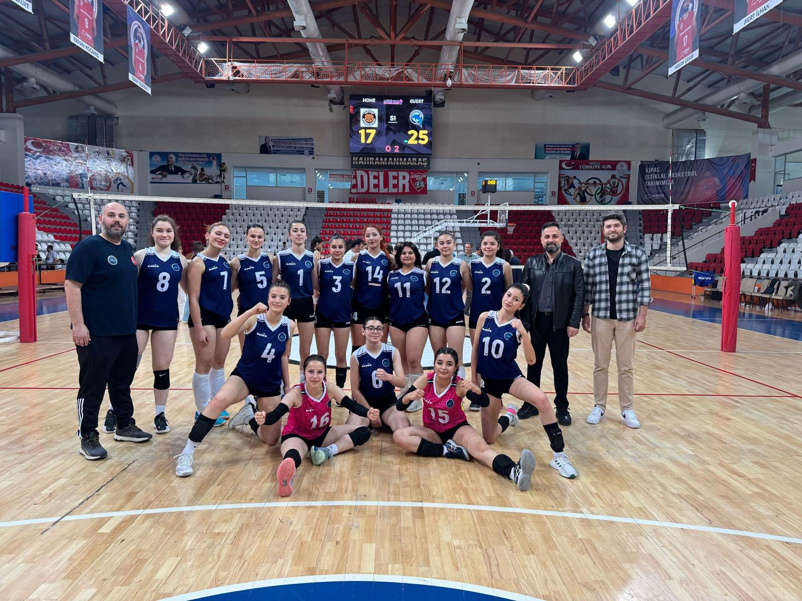 Gaziantep Belediye Spor Kadın Voleybol Takımı 2. Ligde!