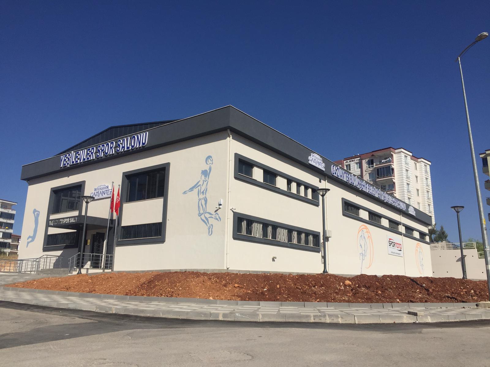 YEŞİLEVLER SPOR SALONU