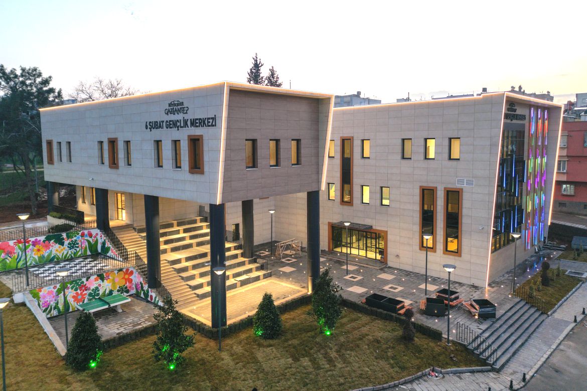 6 ŞUBAT DÜZTEPE GENÇLİK MERKEZİ